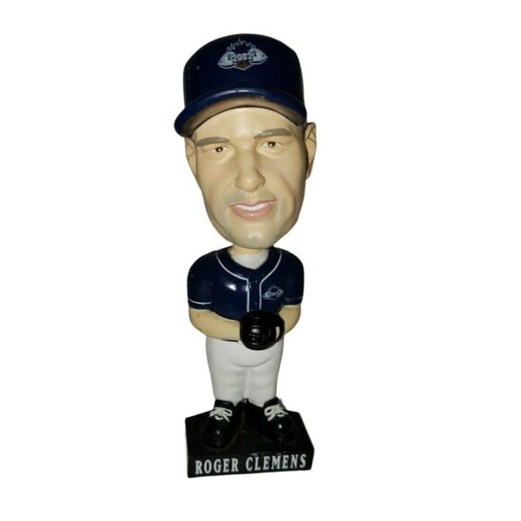 Roger Clemens Bobblehead 7.5" Doll Dated 2002 - Picture 2 of 3